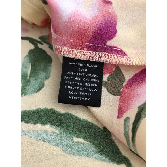 Investments Floral Top Women's 2X Woven V-neck 3/4 Tie Sleeves Yellow NEW - Picture 7 of 7